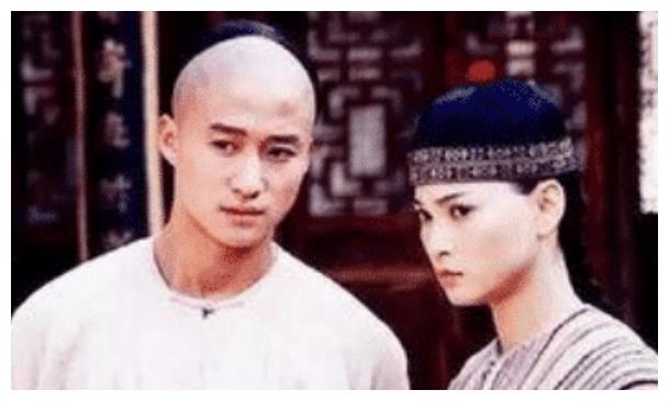 吴京因太穷被她抛弃，嫁给富商做起阔太太，如