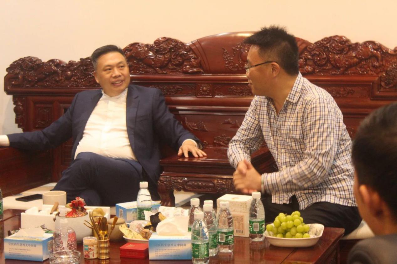 百强工业强强联手，神威药业&金慧艾医药召开战略合作会议