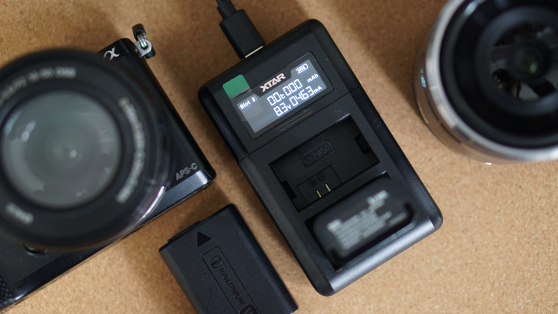 XTAR VN2单反相机电池充电器，为你的拍摄提供持久电量