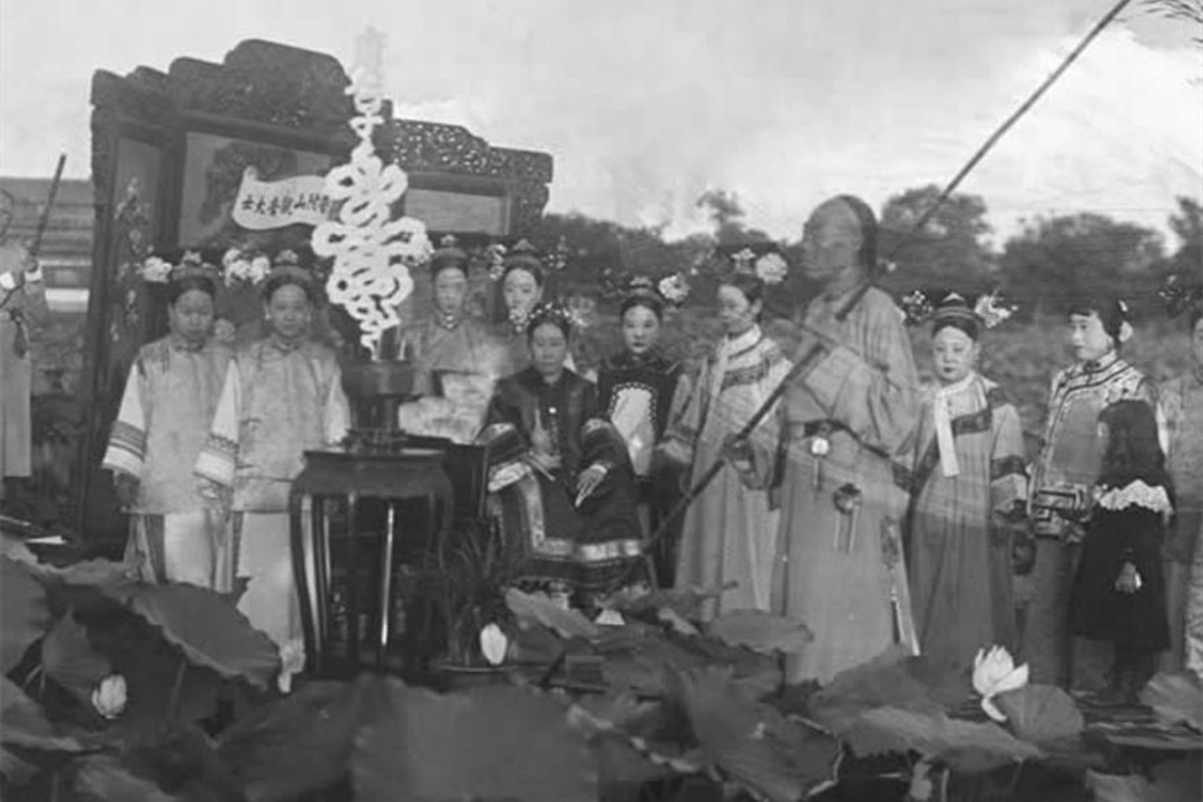 慈禧在乐寿堂的罪行：谁要让我一时不高兴，我就让他一辈子不高兴-第4张图片-大千世界