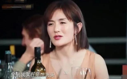 有種“差別”叫月子洗頭，謝娜42天不洗，袁詠儀天天洗，差距太大