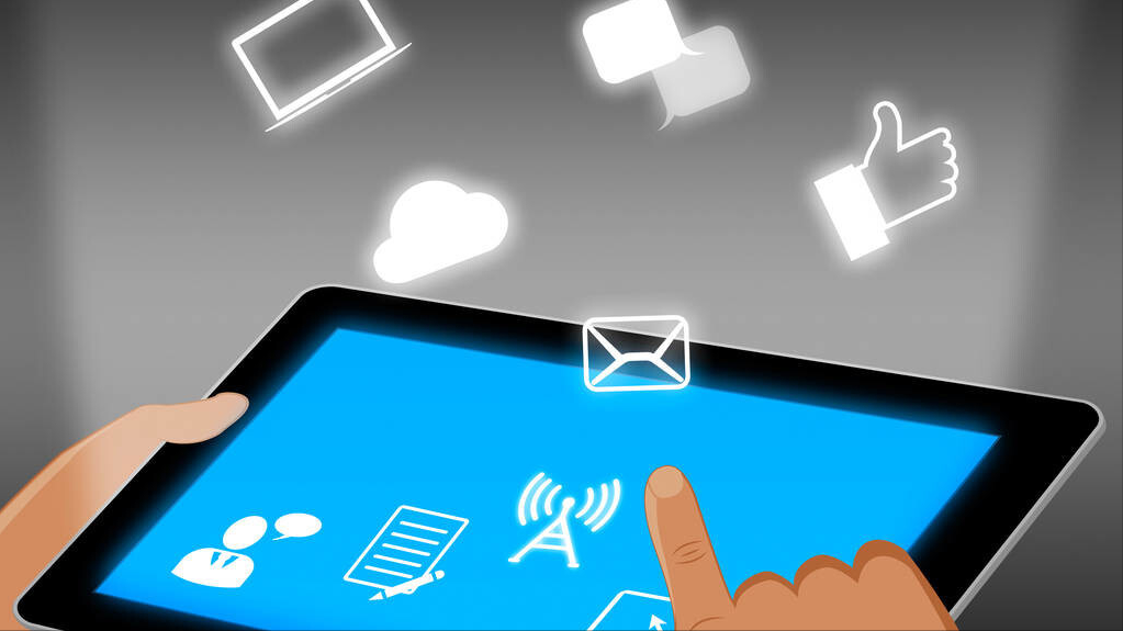 特朗普迎來糟心事！ 社交媒體粉絲驟降，眼睜睜看拜登粉絲數上漲