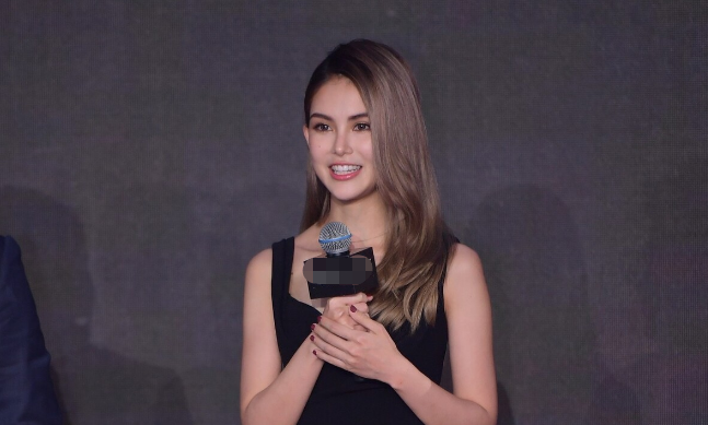 42岁周杰伦近照曝光，脸色蜡黄胖成钱枫，和昆凌