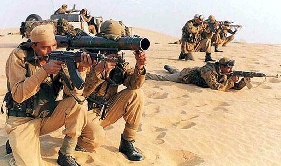 印度又要搞事情？特种部队抵达班公湖，海陆空