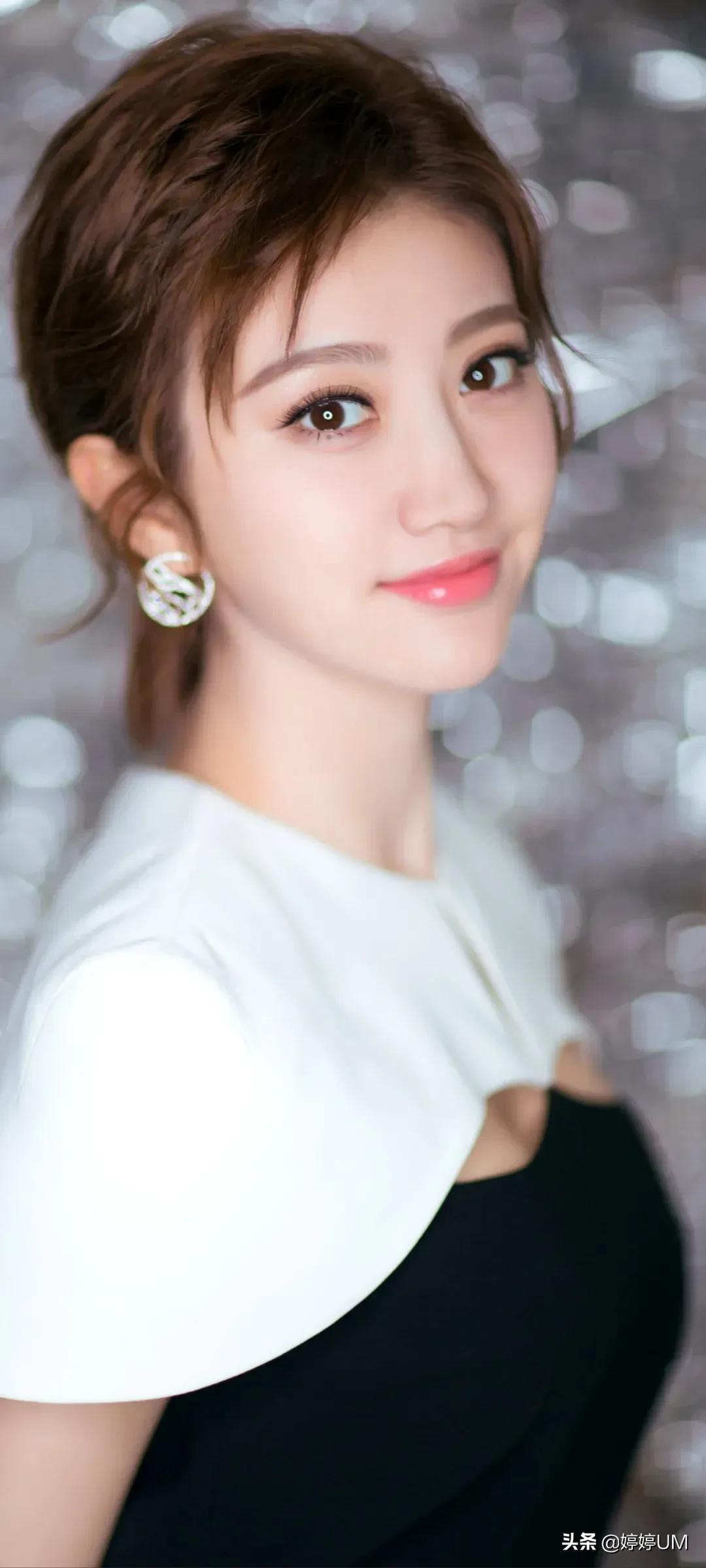 Jing Tian, Ying Xinyan jealous, Yueli Chang'e, hot figure, longlegged