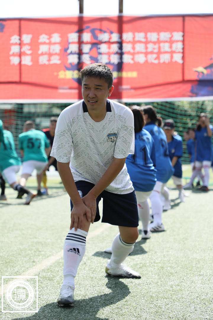 体育|“众智众鑫”杯0910足球友谊赛在绵阳圆满举行