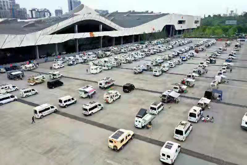 初夏房車(chē)盛會(huì) 相約天府之都 2021第三屆世界房車(chē)露營(yíng)博覽會(huì)今日開(kāi)幕