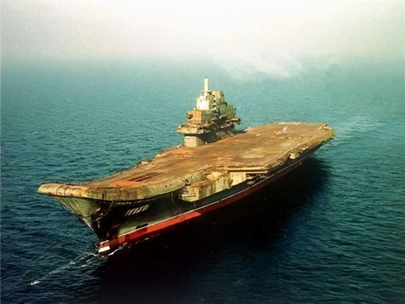 ������������ֻ��һ���������ӣ�������8000�๫���·;