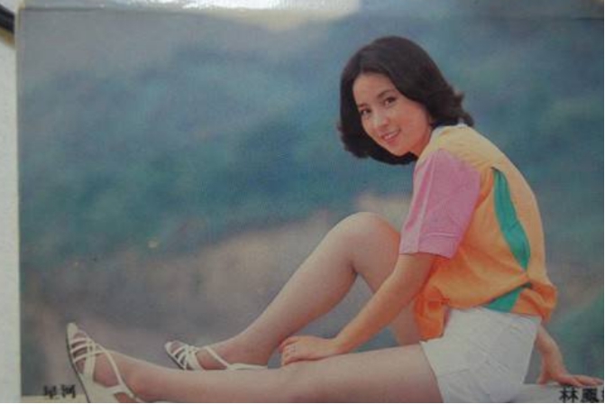 吴绮罗与林凤娇年轻时两人颜值差距很大，不仅