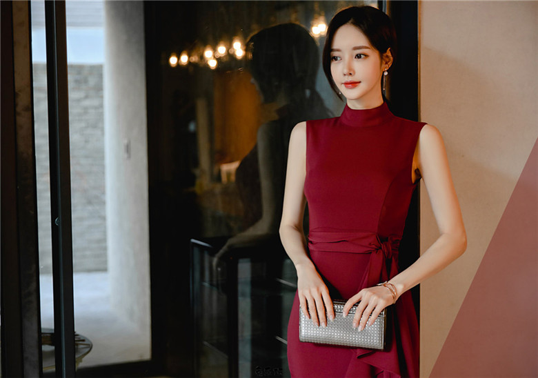 孙允珠：美酒枣红佛拉明哥曼妙无袖裙