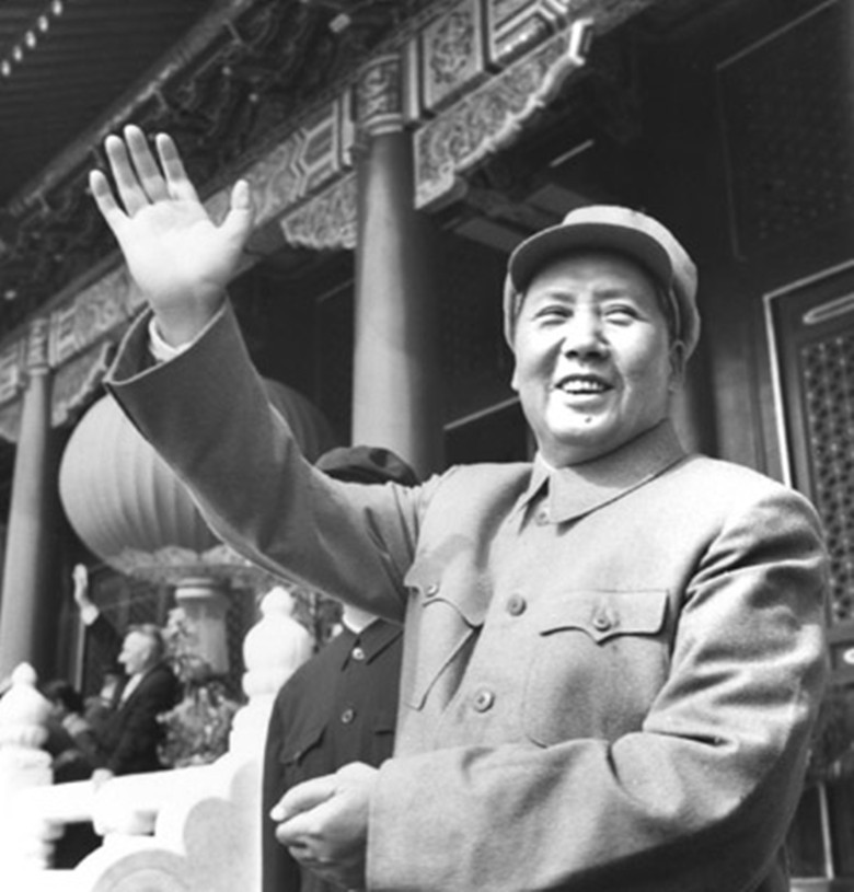 Ma Yinchu served as the president of Peking University, and Mao Zedong ...