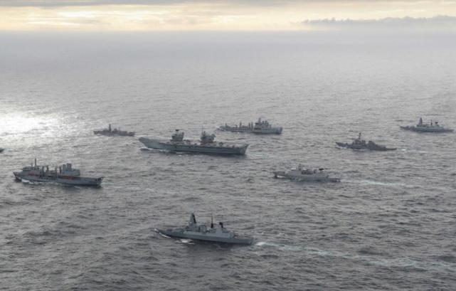 3艘中国核潜艇尾随英国航母，英媒公布追踪细节，还不忘嘲讽一番