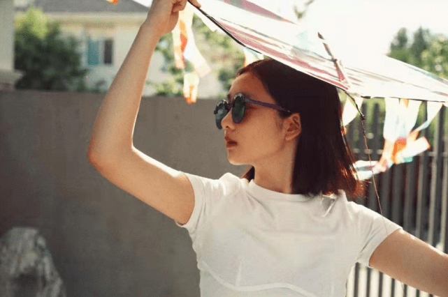 太过分！15岁黄多多被造谣行为不端被开除，校方辟谣、黄磊报警