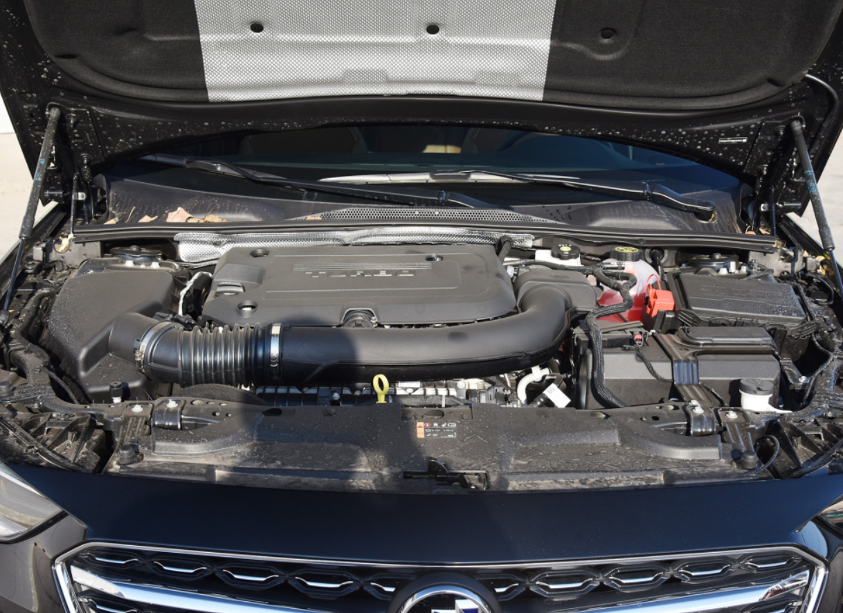 这车家用真合适，2.0T+9AT，7.1秒就破百