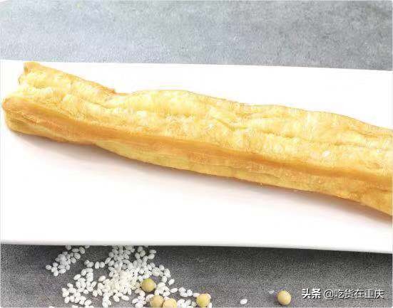 三角粑、麻圆、油钱、油茶····这家店集合了重庆最有名的小吃