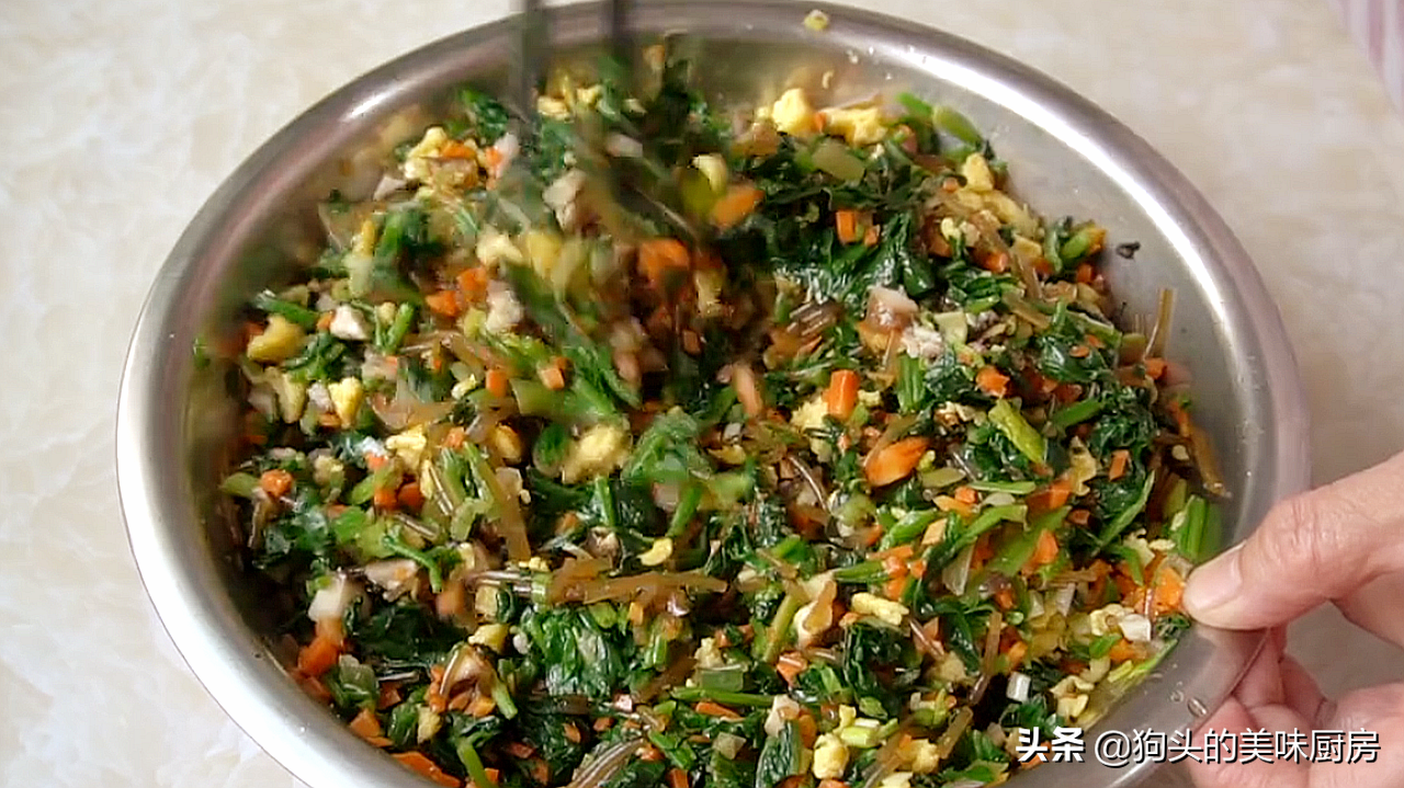 春天多吃菠菜，學會這種做法，孩子隔三差五要吃，上桌就光盤