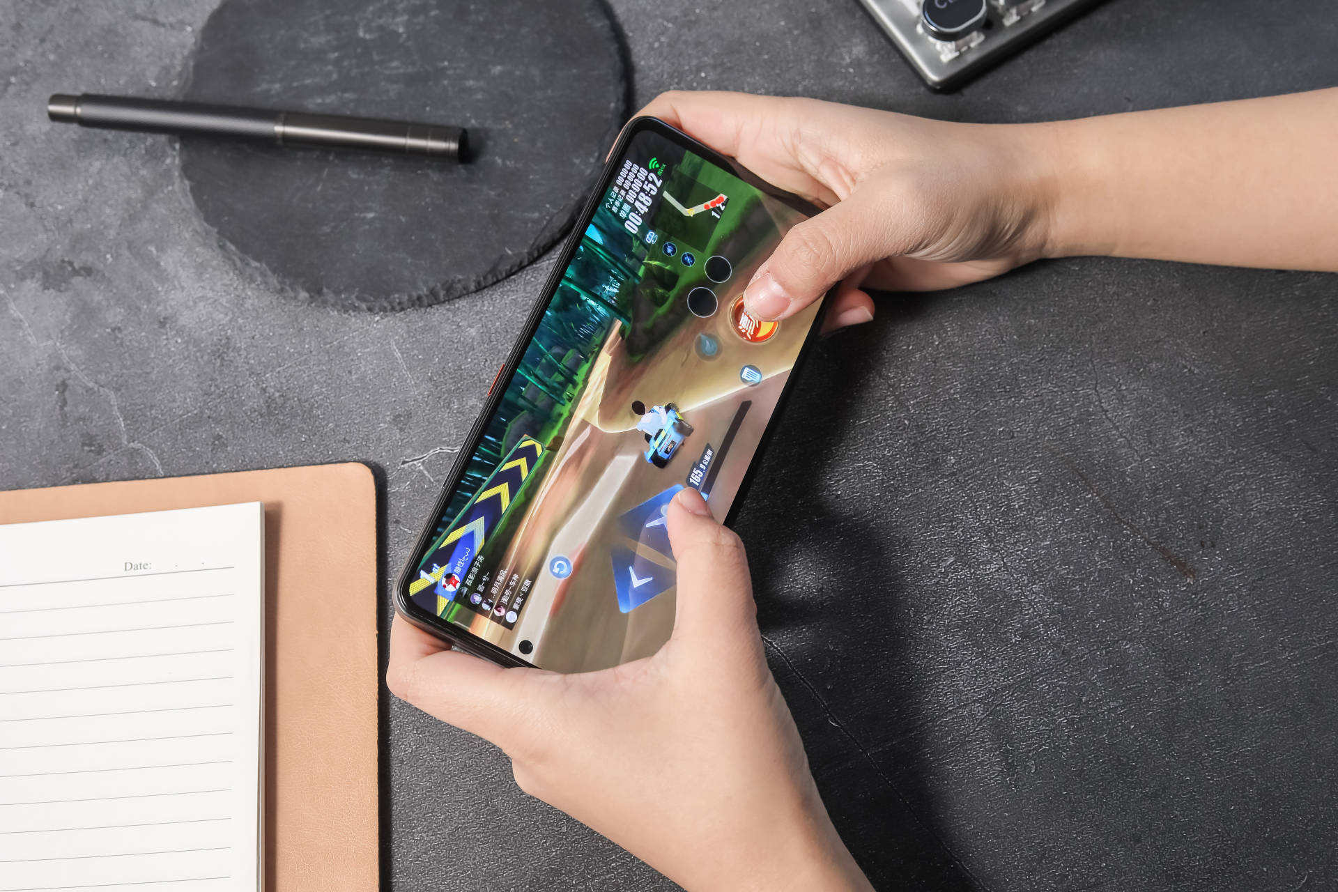 2021年5G旗舰机该如何选？两大旗舰对比告诉你标准