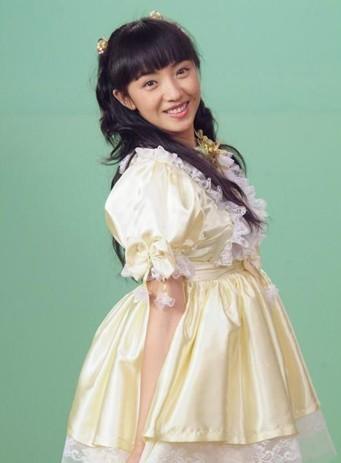 徐洪浩：一段婚姻一個孩子，娶小10歲嬌妻，孩子剛出生就參與拍戲