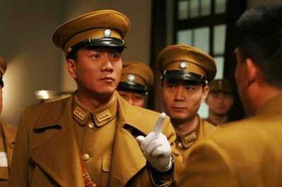 被囚半个世纪的张学良，为何临终前将亿万家财，悉数捐给美国？
