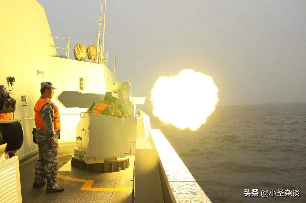 056轻护大改进：拆掉30mm炮换成14.5mm机枪，火力虽小实战用途大