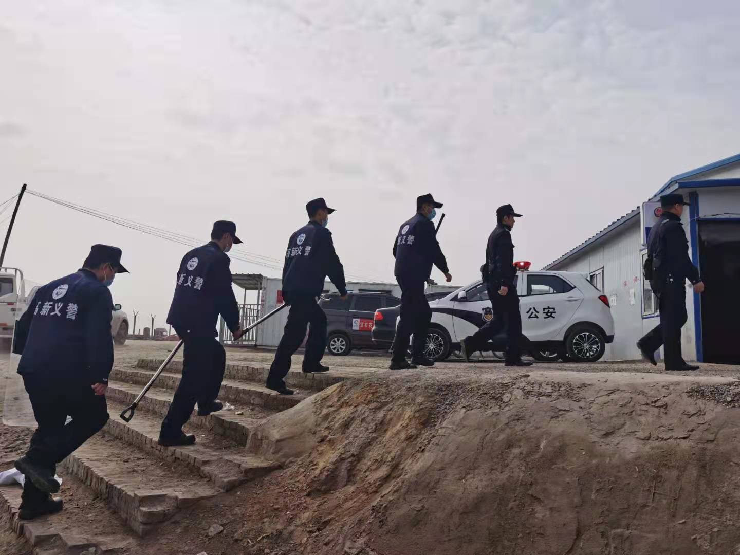 榆林公安高新分局组建15支690人的“义警”队伍，将基层群防群治的触角延伸到了社会治理最末端
