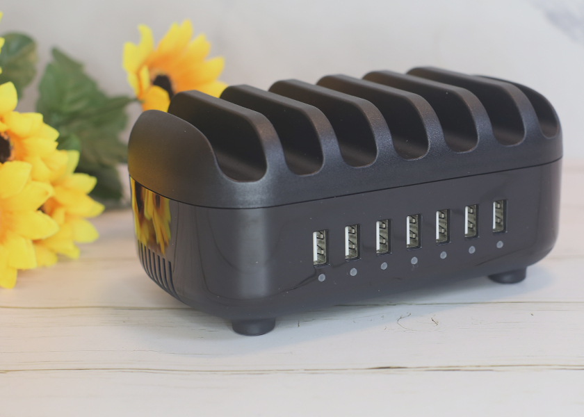 多口充电更便利，奥睿科充电巴士满足全家充电需求