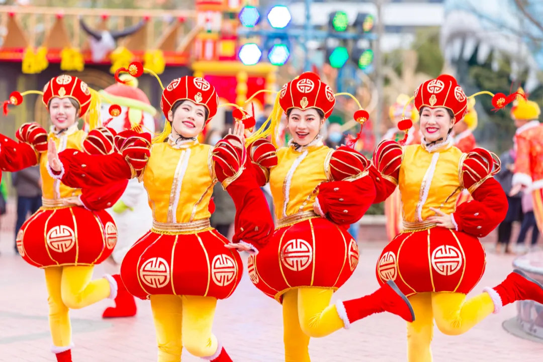 主题公园新春活动“国潮”味十足，喜迎牛年开门红