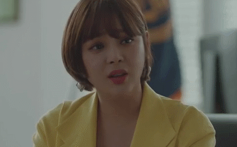 一手好牌打得稀烂，说的就是她吧