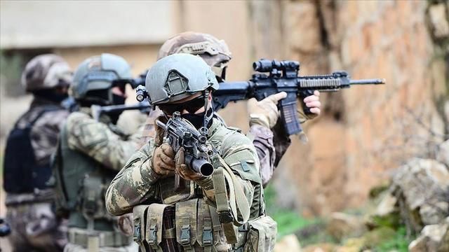 突然袭击，俄罗斯空军基地遭导弹袭击：叙利亚再次引爆激烈战火