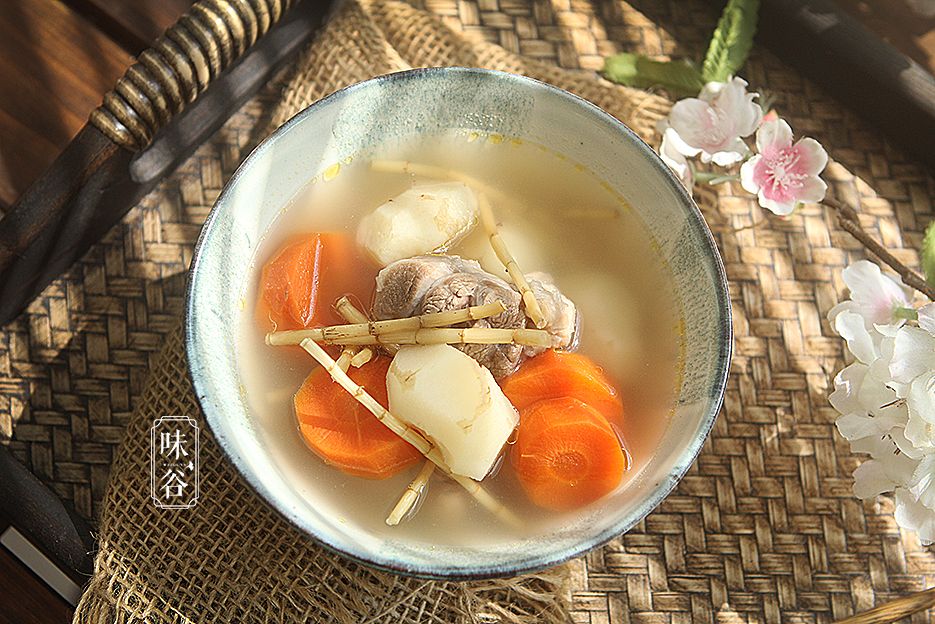 寒露至，寒风起，这6道汤多给家人喝，暖身又滋补，秋冬不怕冷