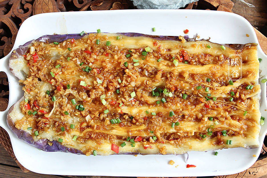 天一热就想吃这菜，鲜嫩解暑营养高，蒸10分钟出锅，浇上料，真香