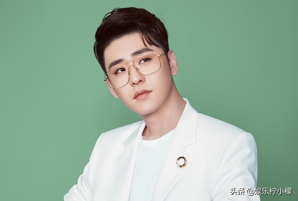 德云社张云雷新代言，粉丝购买力太惊人，后援会一毛不拔惹争议