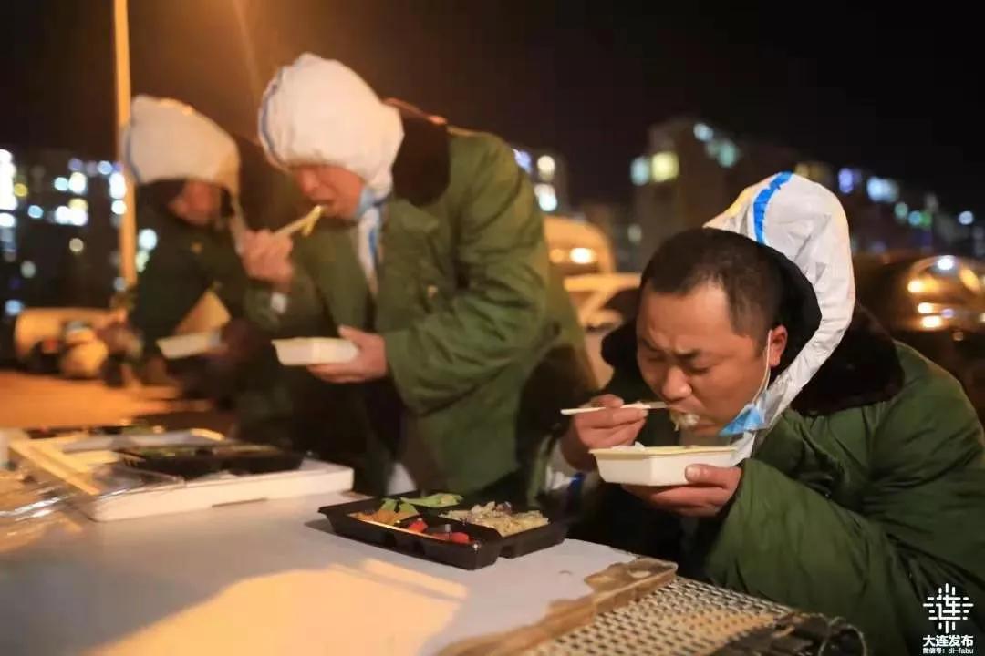 大连这一瞬间，戳中泪点