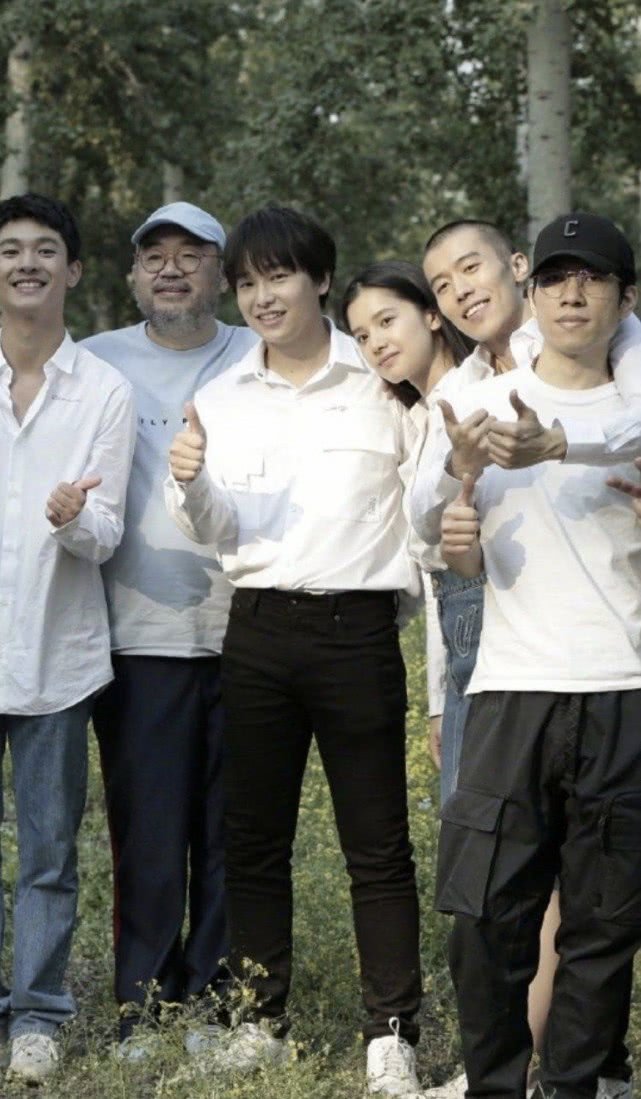 彭昱畅与女友约会再度被拍，素人不应被关注，