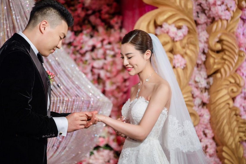 实锤了！李根自曝两年前已离婚 因财产分割问题将诉诸法律