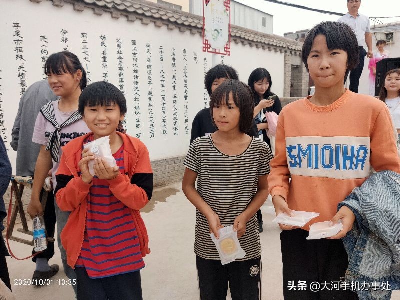 杨桥办事处开展迎中秋关爱困境儿童慰问联欢活动