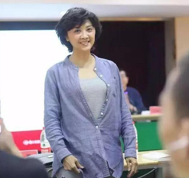女儿国国王朱琳，苦等唐僧20多年，如今68岁的她高龄再婚无一子