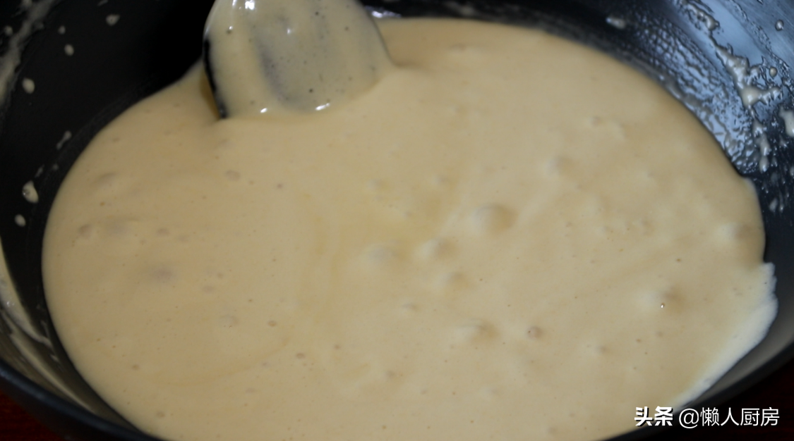 不用加水，不要分离蛋白蛋黄，教你蜂蜜脆皮蛋糕的做法，皮脆里软