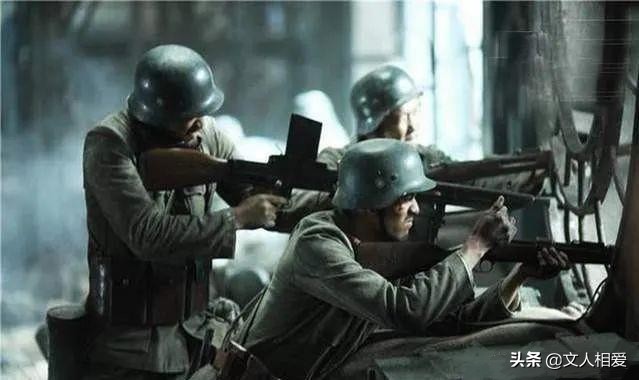 国军团长起义被下属谋害，中18刀加一枪不死，授