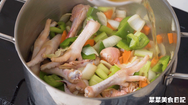 I love to eat this way when it's cold!  It’s so hot that the bowls don’t need to be washed