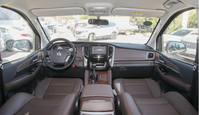 上汽大通MAXUS G10宜商宜家的三排座車型橫評