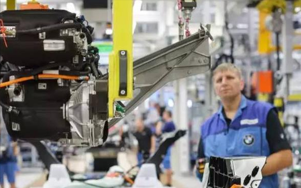 ȫ������ҵ����ϴ�ƣ����й����족��Ϯȫ��ڶ��������Ѳ���ǰ��