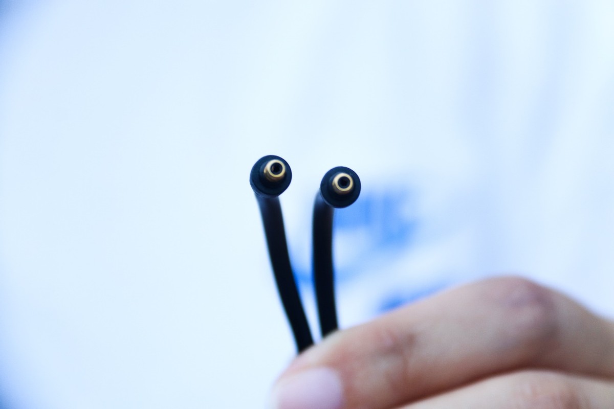 要换耳机了：森海塞尔IE 100 PRO享受有线与蓝牙间的自由切换