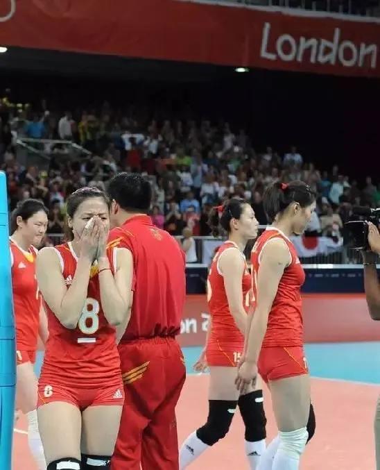 Why are the women's volleyball pants 