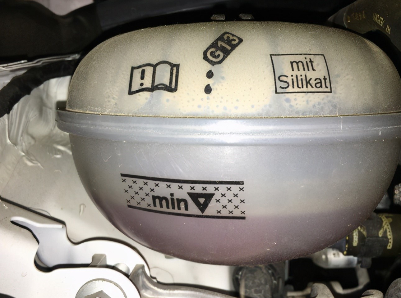 How to solve the failure of the Audi A3 engine cooling system, there