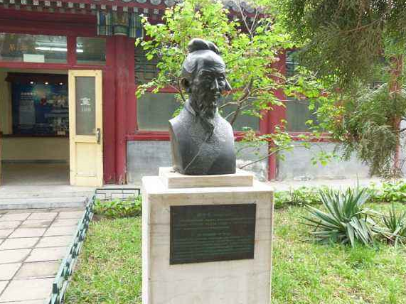 科学家祖冲之，醉心沉迷科学研究，终取得如此