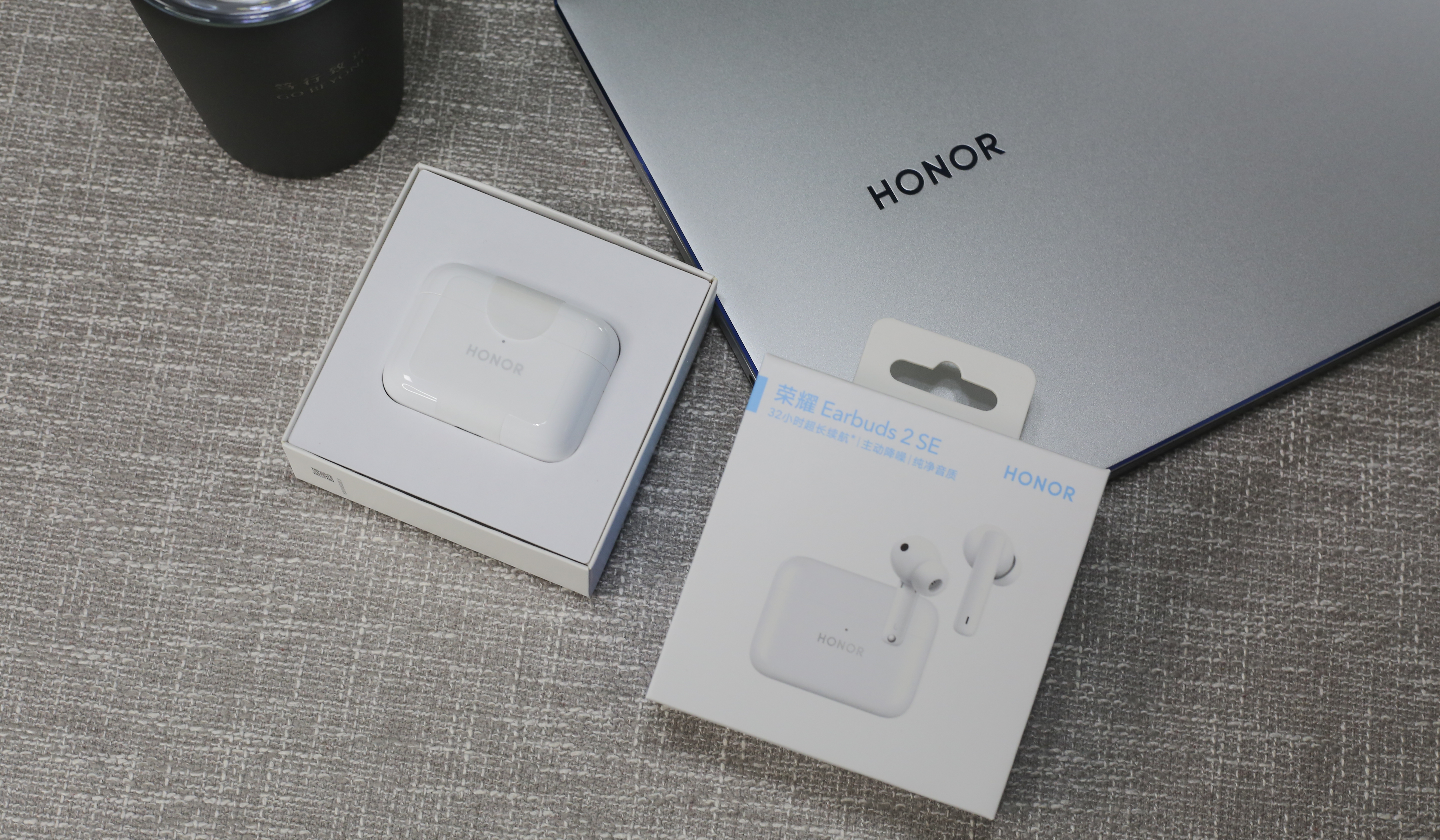 持久聆听、久到离谱！荣耀Earbuds 2 SE上手实测，降噪确实强大