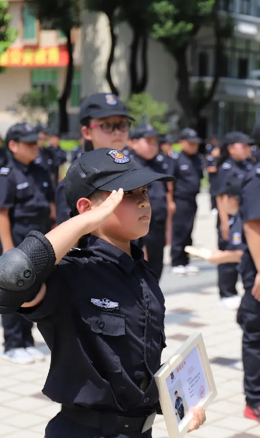 锐警少年警训夏令营：我们在奔跑，创造属于自己的警察梦