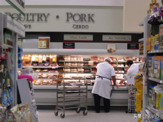 炫耀美國超市，稱讚豬肉便宜，真的我們再吃不起也不羨慕