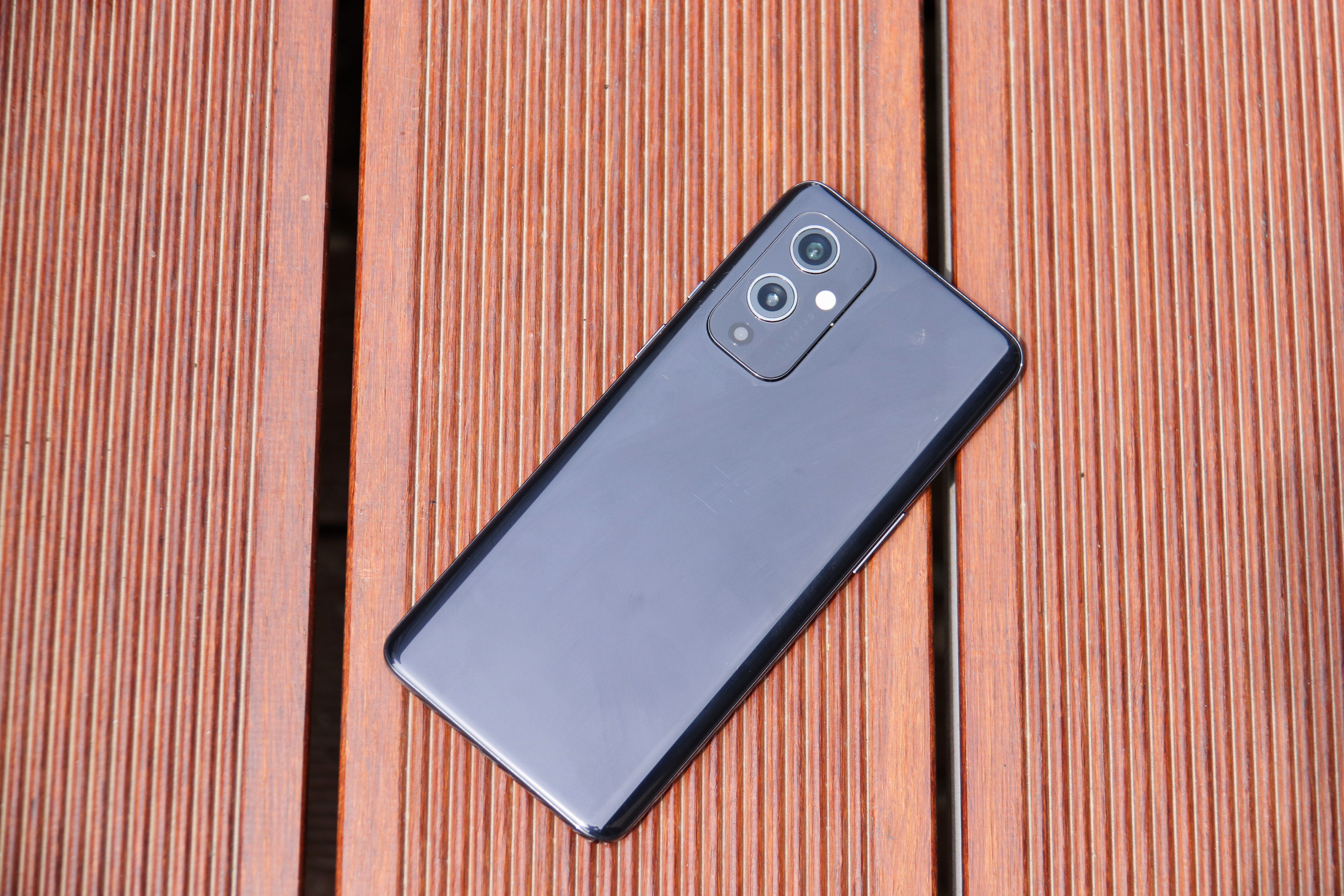 迟来的惊喜：“影像机皇”一加9，半月体验实测报告